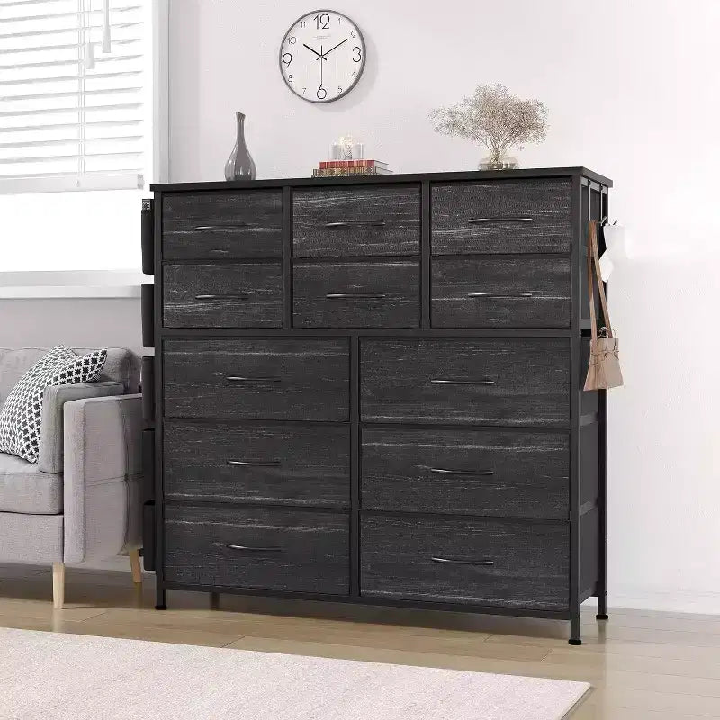 Cassettiera alta 90 cm per camera da letto con 12 cassetti, comò con tasche laterali e ganci, robusto telaio in acciaio, piano in legno, maniglia facile da tirare