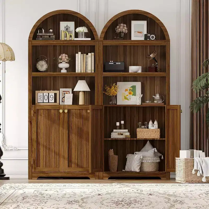 Mobile dispensa alto in legno con piano ad arco, libreria a 5 ripiani con ante, credenza regolabile per soggiorno e cucina