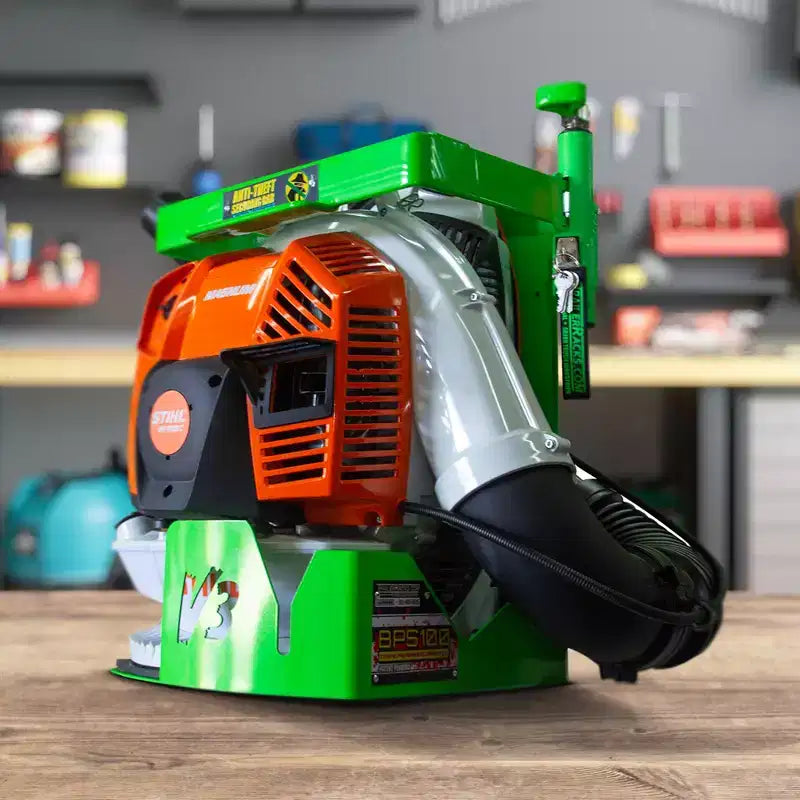 Rack portautensili antifurto in acciaio Xtreme Pro Series per soffiatori a zaino, per rimorchi e garage